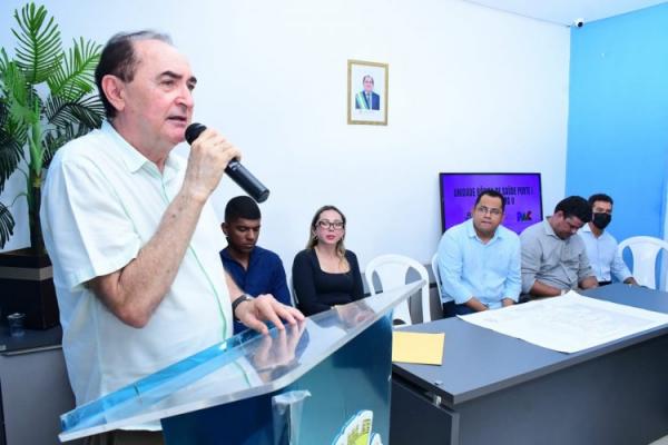  Prefeitura de Floriano assina ordem de servi&ccedil;o para constru&ccedil;&atilde;o de UBS no Cajueiro II.(Imagem:Secom)