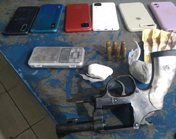 Operação Policial em Floriano resulta na prisão de indivíduos por tráfico e porte ilegal de arma(Imagem:Reprodução/Instagram)