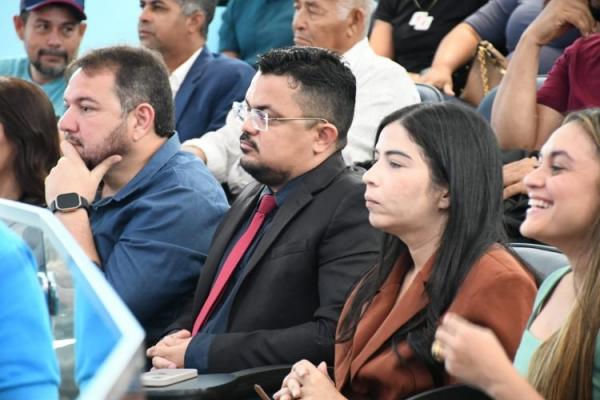 Vice-prefeito Joab Curvina apresenta mensagem do Poder Executivo na abertura do Ano Legislativo 2026(Imagem:Secom)