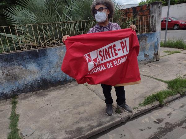 Trabalhadores da Educação em greve fazem manifestação em Floriano(Imagem:FlorianoNews)