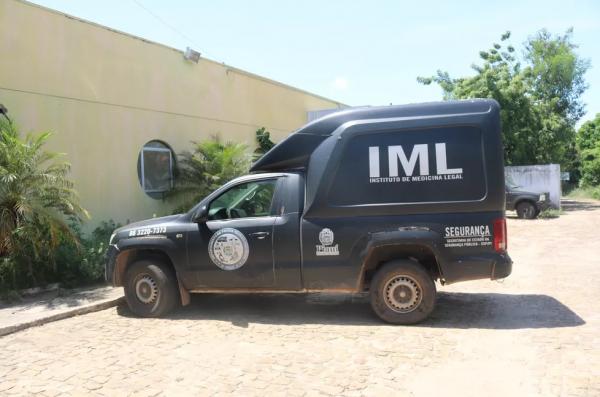 Viatura do Instituto de Medicina Legal (IML) de Teresina, no Piauí.(Imagem:Bárbara Rodrigues/G1)