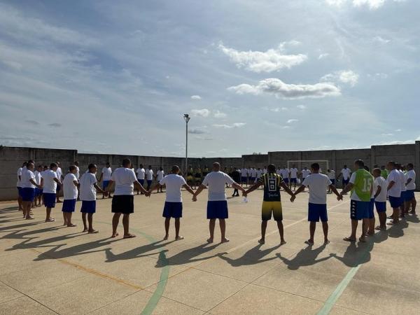Gerência da Penitenciária José de Deus Barros promoveu o momento recreativo entre internos e também familiares.(Imagem:Divulgação)