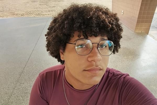 Jo&atilde;o Daniel , aprovado em primeiro lugar no curso de Pedagogia da UFPI. (Imagem:Ascom Seduc)