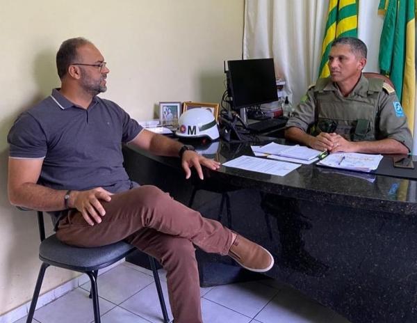 oab Curvina visita 3º BPM e acompanha trabalhos educativos da PM em parceria com escolas de Floriano.(Imagem:Reprodução/Instagram)