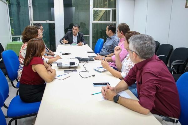 O objetivo é firmar um convênio para a qualificação de pessoas para atuarem em apoio às fazendas produtoras de soja, milho e feijão da região sul do estado.(Imagem:Divulgação)