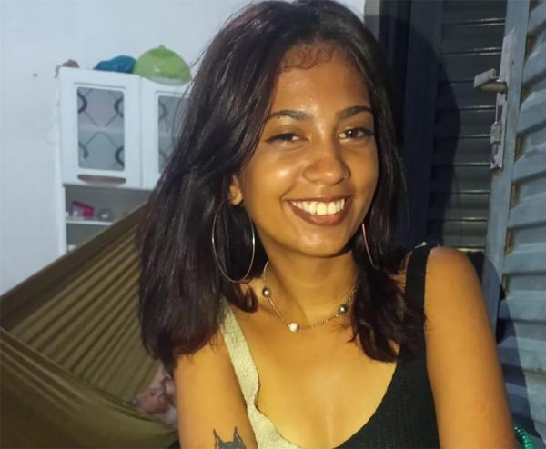 Janaina da Silva Bezerra, 21 anos, morreu após calourada na Universidade Federal do Piauí.(Imagem:Divulgação/arquivo pessoal)