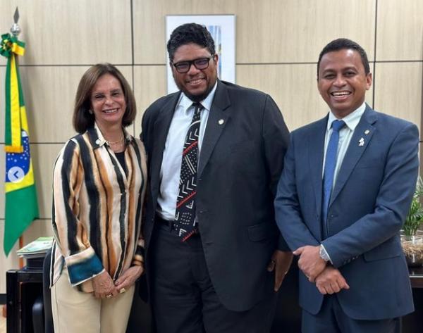 Deputado Dr. Francisco Costa avança na luta pela implantação do curso de Medicina em Floriano.(Imagem:Reprodução/Instagram)