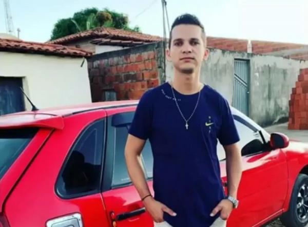 Turista do Piauí morre após se afogar em rio da Bahia após salvar namorada de afogamento.(Imagem:Reprodução/TV São Francisco)