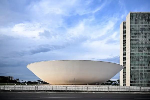 Congresso Nacional: quem decide o que será colocado em pauta ou não nos plenários são os presidentes da Câmara e do Senado(Imagem:picture alliance/Getty Images)