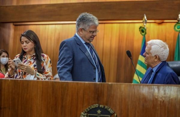 Teresa Brito, Gustavo Neiva e Themístocles Filho.(Imagem:Alepi)