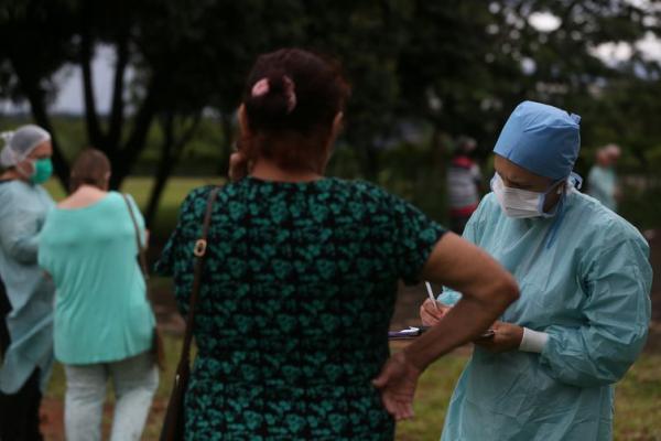 Posto de vacinação em atendimento durante a pandemia, na Asa Sul, em Brasília.(Imagem:Marcello Casal JrAgência Brasil)