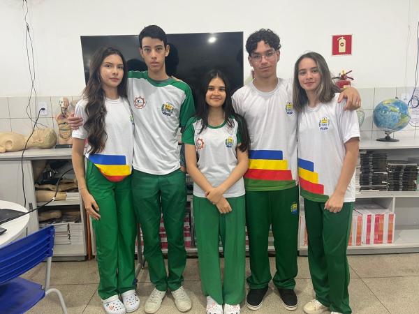 O CETI Professora Angelina Mendes Braga foi a única escola de Tempo Integral integrado à educação profissional a conquistar medalha de ouro na modalidade escola técnica da OBT 2025(Imagem:Ascom Seduc)