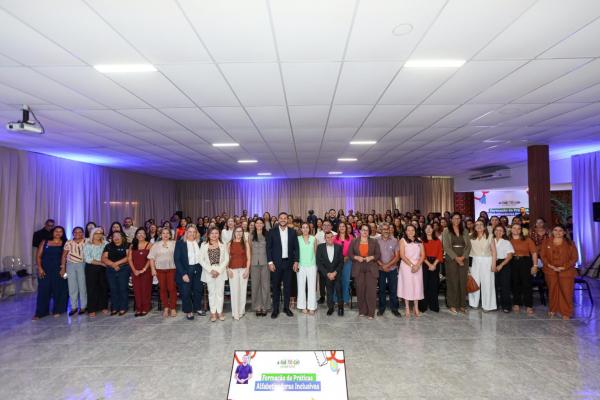 O evento reuniu mais de 140 profissionais da educação e reafirmou o compromisso do Estado com a equidade educacional e a inclusão de todas as crianças.(Imagem:Alysson Dinis)