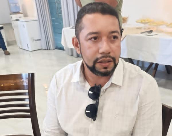 Enofre Carvalho, secret&aacute;rio municipal de Desenvolvimento Rural de Floriano(Imagem:Reprodu&ccedil;&atilde;o/Instagram)