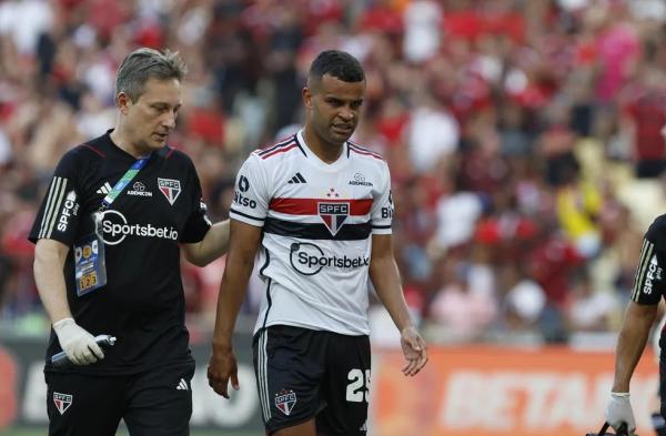 Alisson passou por problemas pessoais para ser fundamental no São Paulo.(Imagem:Rubens Chiri/saopaulofc)