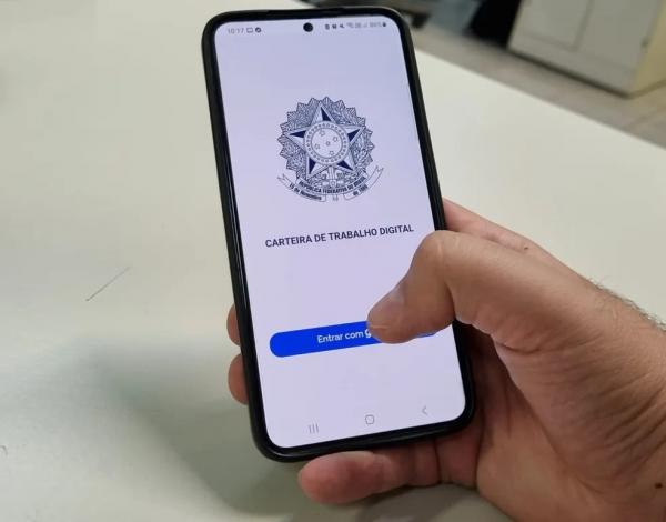 Carteira de Trabalho digital.(Imagem:Rodrigo Marinelli/g1)