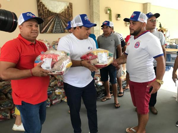 Natal Solidário em Barão de Grajaú-MA: Família Resende realiza distribuição de cestas básicas e peixes.(Imagem:FlorianoNews)