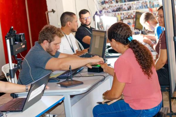 Ao longo de 2025, o Instituto de Cidadania Digital inaugurou 66 novas unidades, alcan&ccedil;ando 176 munic&iacute;pios e ultrapassando 190 postos de atendimento em todo o estado.(Imagem:Ascom SSP)