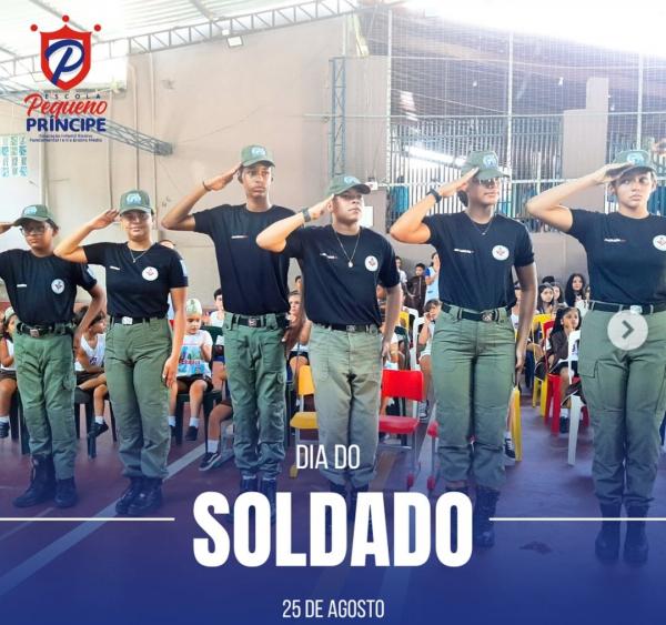 Escola Pequeno Príncipe em Floriano celebra o Dia do Soldado com evento especial.(Imagem:Reprodução/Instagram)