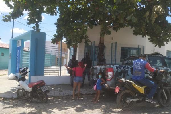 Jovem foi baleada próximo a posto de saúde em Floriano.(Imagem:Arquivo Pessoal/Ivan Nunes)