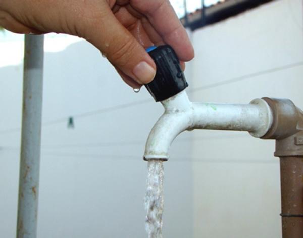 A Agespisa publicou comunicados informando sobre a falta de água nesta segunda-feira (27) nos municípios de Floriano, Parnaíba e Luís Correia, devido a manutenções que vão ser real(Imagem:Reprodução)