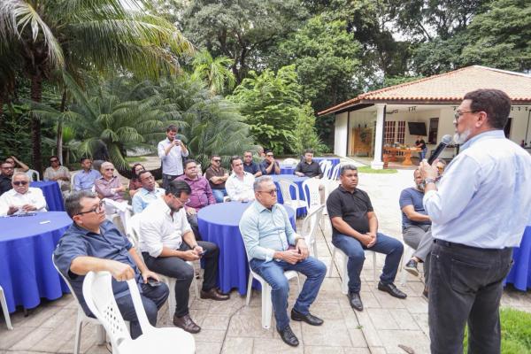 Ciro Nogueira recebe, juntamente com Joel, grupo de pastores e destaca uni&atilde;o e parceria para o futuro do Piau&iacute;(Imagem:Ascom)