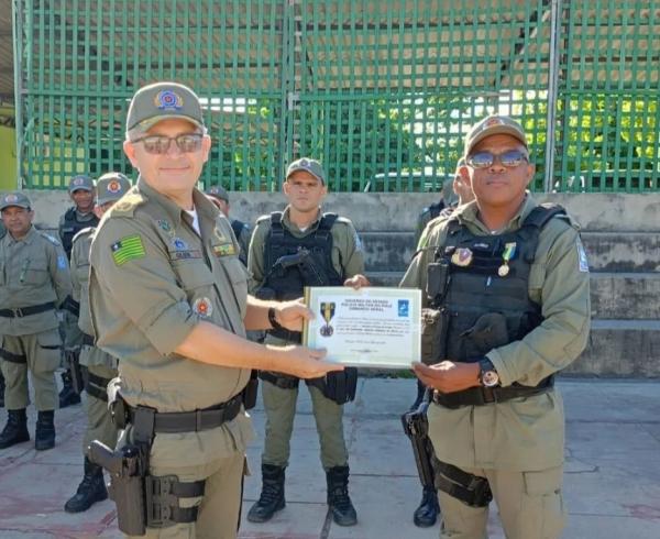 Policiais Militares do 3° BPM em Floriano recebem medalhas de tempo de serviço(Imagem:Reprodução/Instagram )