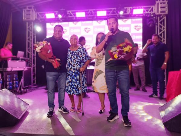 Prefeitura de Barão de Grajaú realiza emocionante Festa das Mães no Clube Guarani(Imagem:FlorianoNews)
