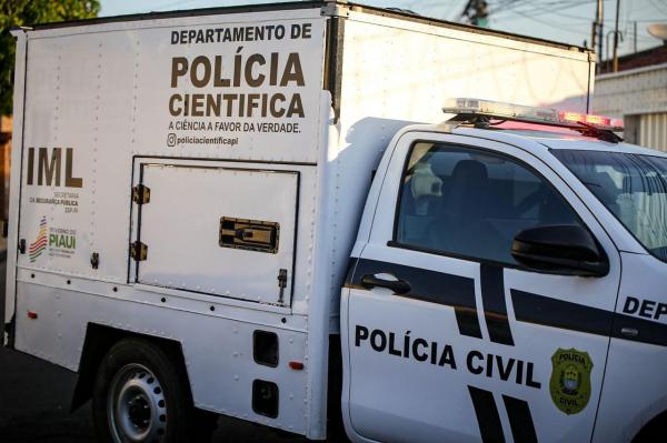 Motociclista de 25 anos morre ap&oacute;s colis&atilde;o com carro na BR-135 no Sul do Piau&iacute;(Imagem:Renato Andrade/ Cidade Verde)