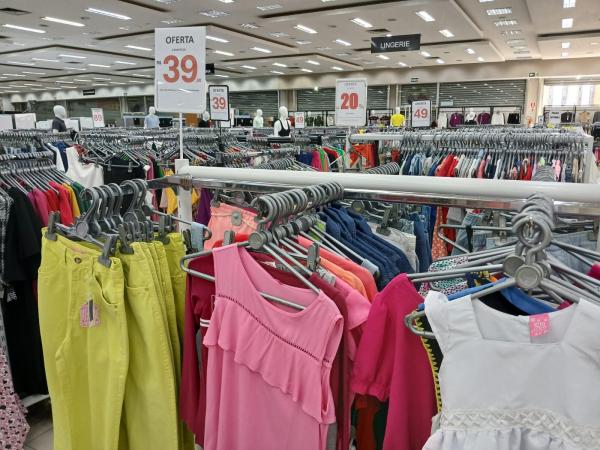  Armaz&eacute;m Para&iacute;ba de Floriano aposta em novidades e promo&ccedil;&otilde;es para o Dia das M&atilde;es(Imagem:FlorianoNews)