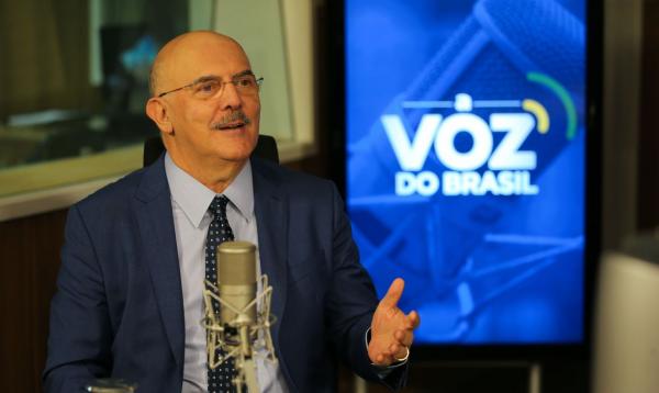 Ministro da Educação afirmou que prazo respeitará diferentes condições.(Imagem:Fabio Rodrigues Pozzebom/Agência Brasil)