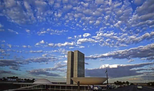 Comissão deve ter 15 deputados e 15 senadores titulares(Imagem:Marcello Casal Jr/Agência Brasil)