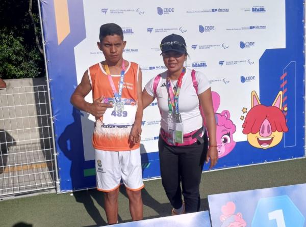 Daniel Alves, de Passagem Franca, brilhou com prata nos 400m(Imagem:Divulgação)