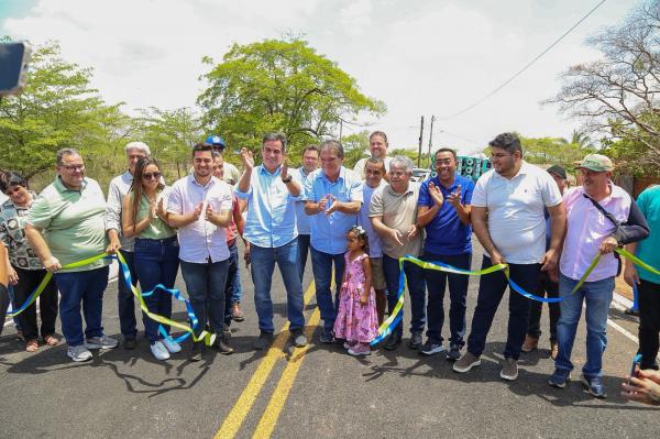 Ciro Nogueira inaugura obra de pavimentação e visita novas construções no município de União(Imagem:Ascom)