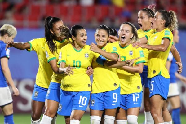 Seleção brasileira feminina bate a Rússia com facilidade em amistoso na Espanha(Imagem:Reprodução)