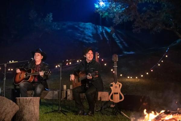 Globo exibe especial que celebra os 50 anos de história da dupla Chitãozinho & Xororó(Imagem:Reprodução)