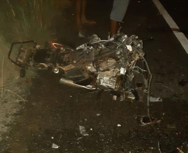 Motociclista morreu ao colidir com caminhão na BR-316.(Imagem:Divulgação/PRF)