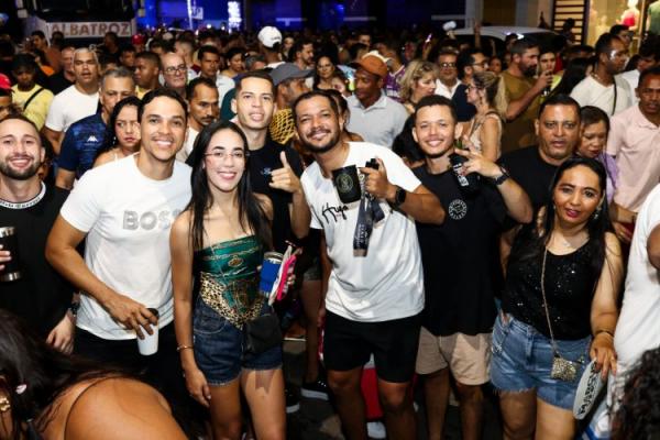 Dany Melody arrasta multid&atilde;o e agita o Carnaval de Floriano(Imagem:Secom)