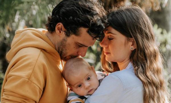 Jayme, o filho e a mulher.(Imagem:Babuska Fotografia)