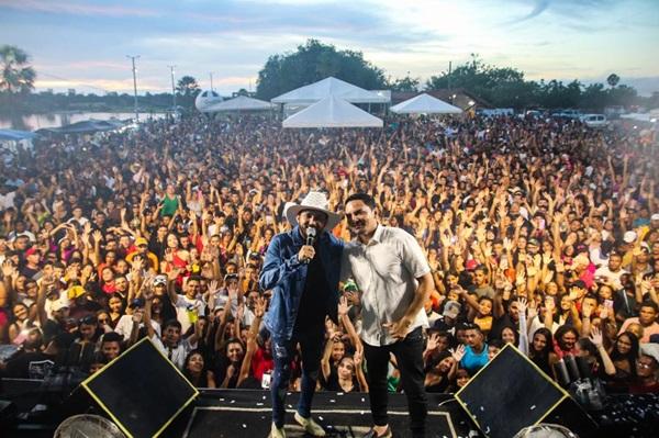 Balneário Pimenta em Juazeiro do PI: Multidão se reúne para a tradicional Festa de Sábado de Aleluia(Imagem:Reprodução)