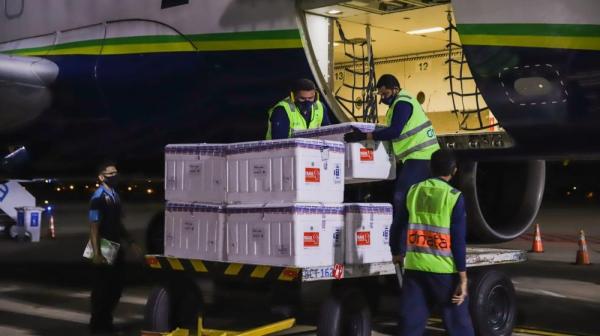 Vacinas contra a Covid-19 chegam ao Piauí.(Imagem:Divulgação/Sesapi)