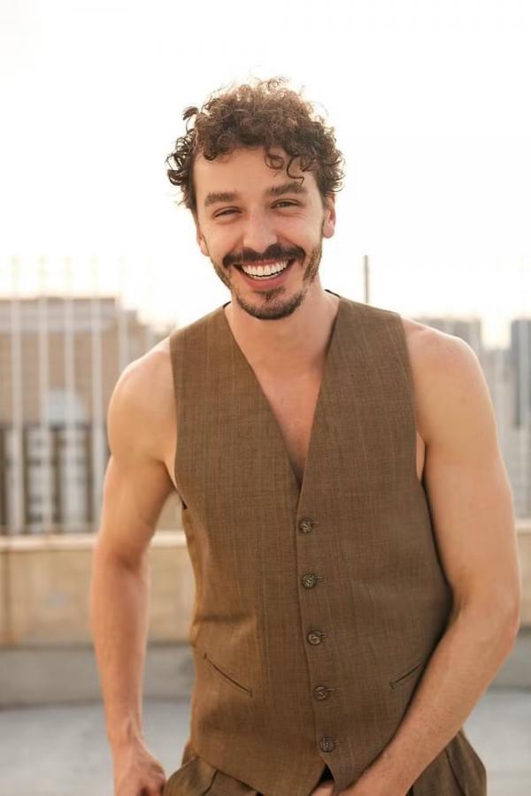 O ator Gabriel Stauffer (Imagem:Julia Lego/Divulgação)