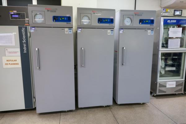 Equipamentos de ponta v&atilde;o aumentar a oferta do plasma, essencial para a produ&ccedil;&atilde;o de medicamentos para hemof&iacute;licos e grandes cirurgias.(Imagem:Ascom Hemopi)