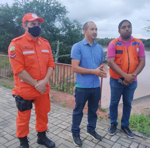 Sargento Márcio, Marcony Alysson e Pablo(Imagem:FlorianoNews)