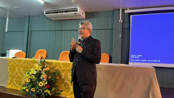 Aprovados em concurso da Sefaz conhecem estrutura e a forma de atuação dos diversos setores da secretaria.(Imagem:Ascom CGE-PI)