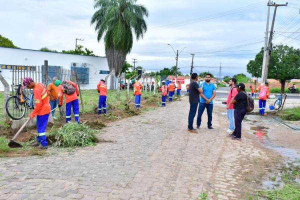 Saúde e Infraestrutura realizam ação no bairro Via Azul no combate ao mosquito da Dengue(Imagem:Secom)