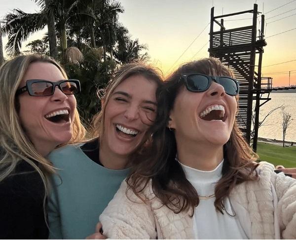 Julia Faria, Rafa Brites e Monica Benini viajaram juntas recentemente.(Imagem:Instagram)