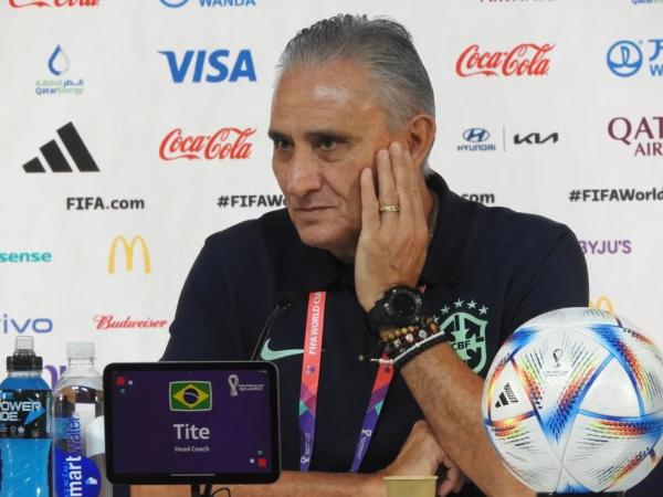 Tite em coletiva da Seleção na véspera do jogo contra a Suíça.(Imagem:Cassucci/ge)