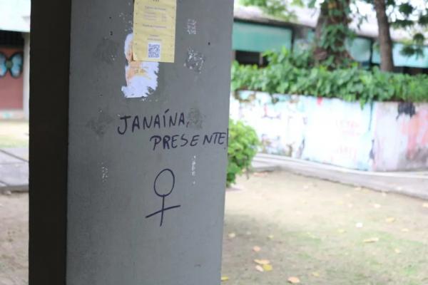 Janaína Bezerra da Silva, jovem negra de 22 anos, foi estuprada e morta dentro de uma sala da UFPI.(Imagem:Andrê Nascimento/g1)