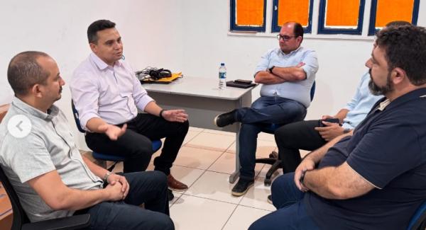 Vereadores Marcony Alisson e James Rodrigues se reúnem com direção da Águas do Piauí para discutir demandas de Floriano(Imagem:Reprodução/Instagram)
